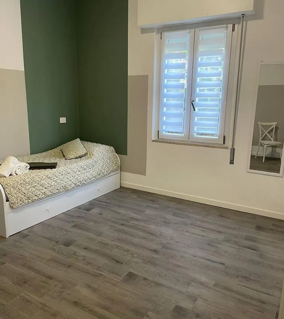 Villa Alberta Desenzano del Garda 0*,
